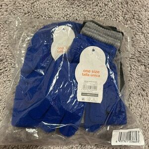 Beanie and 3 pairs of glove set